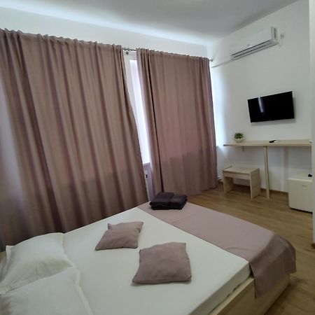 Puzzle Magic Bed and Breakfast Piteşti Exteriör bild